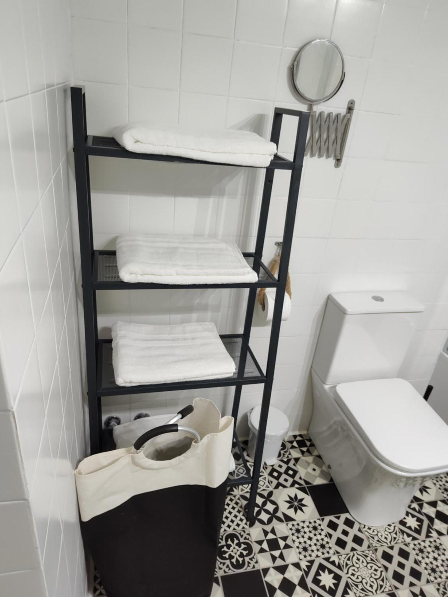 Apartamento Entero Con Desayuno Incluido Y Parking Gratuito, A 3 Km De Playa Con Aire Acondicionado 무스키츠 외부 사진